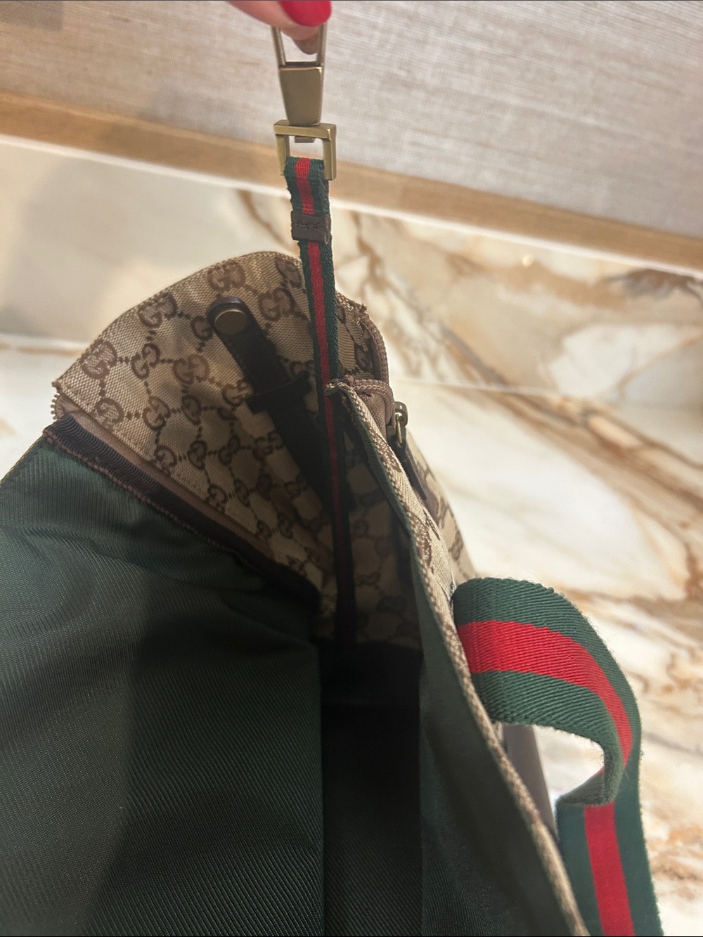 Gucci Beige GG Canvas Tote with Green and Red Web Straps - Picture 4 of 9